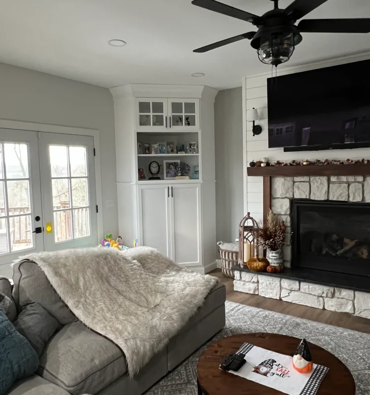 Merry_bookcase